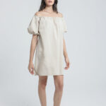 Robe courte col bateau en lin brodé