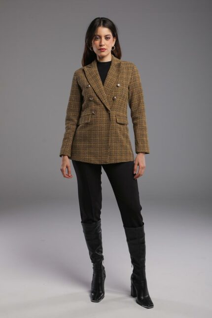 Blazer Cintré Croisé avec Boutons