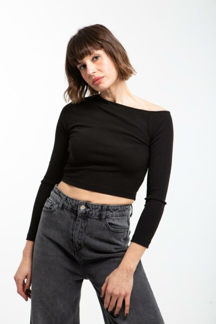 Top asymétrique à manches longues