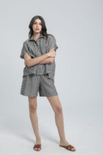 Short en lin rayé – Image 10