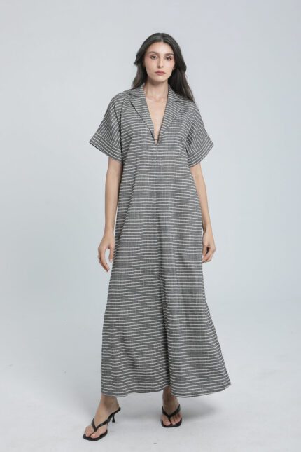 Robe longue à rayures fines en lin