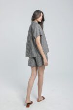 Ensemble chemise et short en lin rayé – Image 11