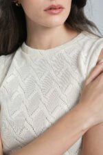 Ensemble en maille écrue – Top sans manches et jupe longue ajourée – Image 3