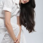 Pantalon droit en broderie anglaise