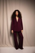 Ensemble Blazer et pantalon violet profond