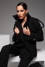 Manteau court en laine, MILA