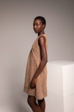 Robe courte en faux daim. – Image 2