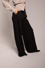 Pantalon Noir, Signature. – Image 3