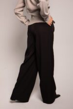 Pantalon Noir, Signature. – Image 2