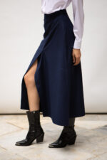 Jupe évasée flanelle bleu avec fente – Image 3