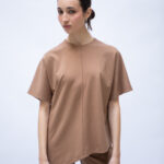 Pull asymétrique nervuré