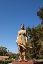Robe chemise ceinturee lin vert terre