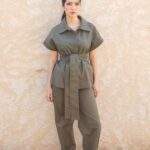 ENSEMBLE CHEMISE KAKI CEINTURÉE & PANTALON WIDE LEG