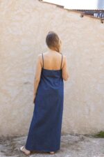 Robe jean droite bretelles fines fente cotes – Image 2