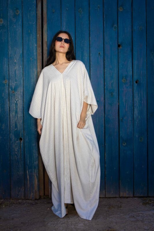 Robe jebba maxi lin raye col V.