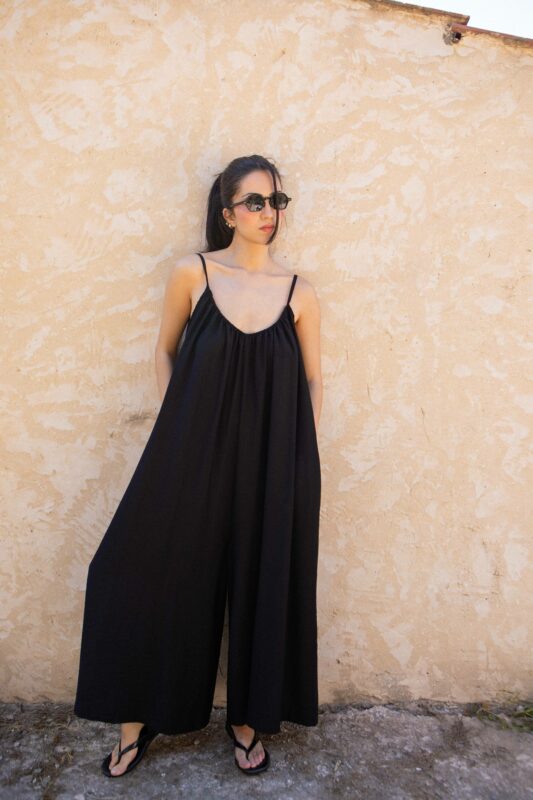 Combinaison oversize bretelles.